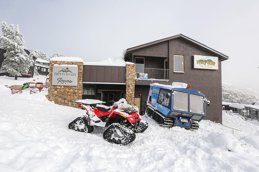 Pretty Valley Alpine Lodge Falls Creek Exterior photo